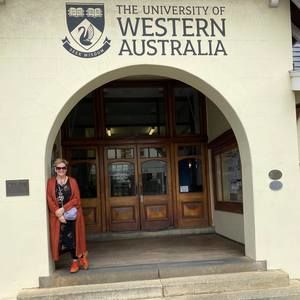 Meet your Posher, Linda